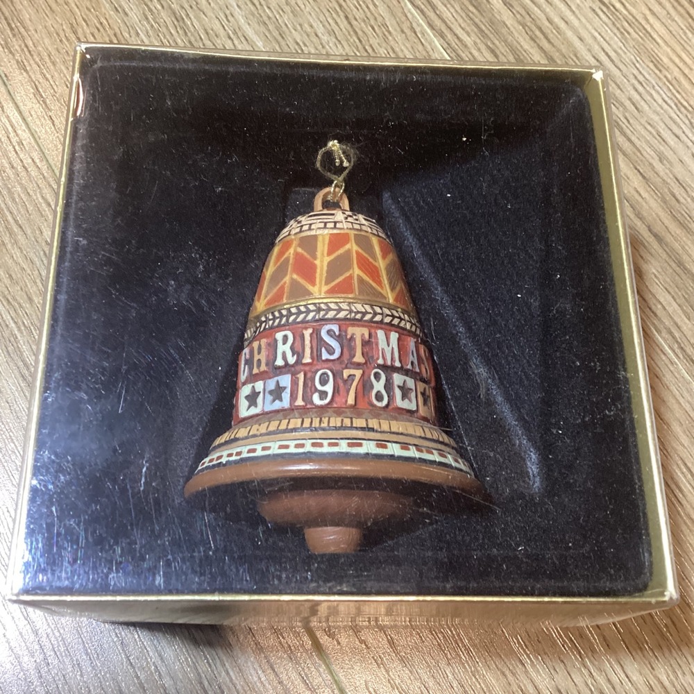 Hallmark Tree Trimmer Collection‎ Christmas 1978 Bell Ornament